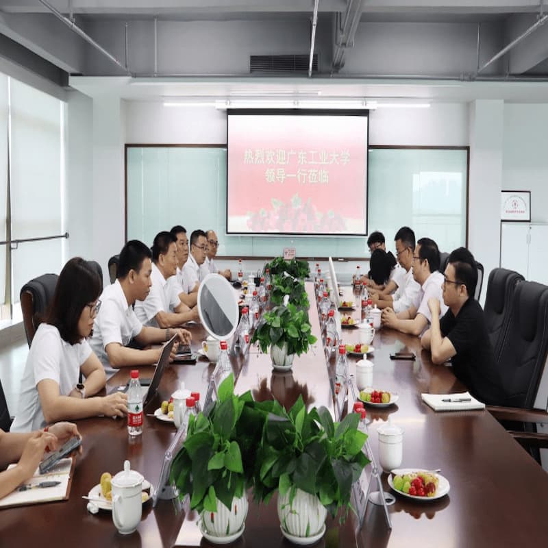 Zwischen der Guangdong University of Technology und der Jianyuanda Technology Group wurde eine Graduiertenausbildungsbasis eingerichtet